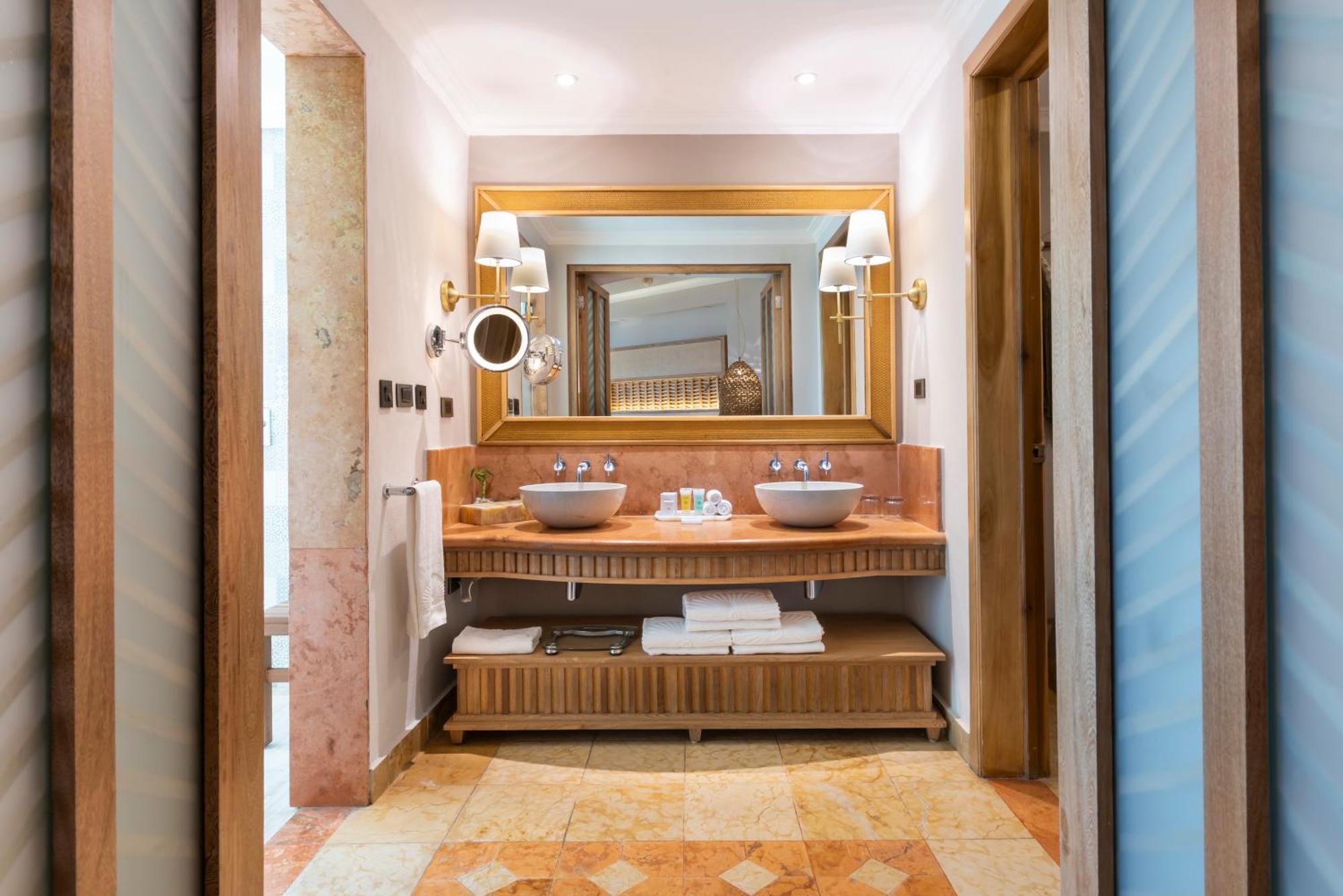 Suite Onyx